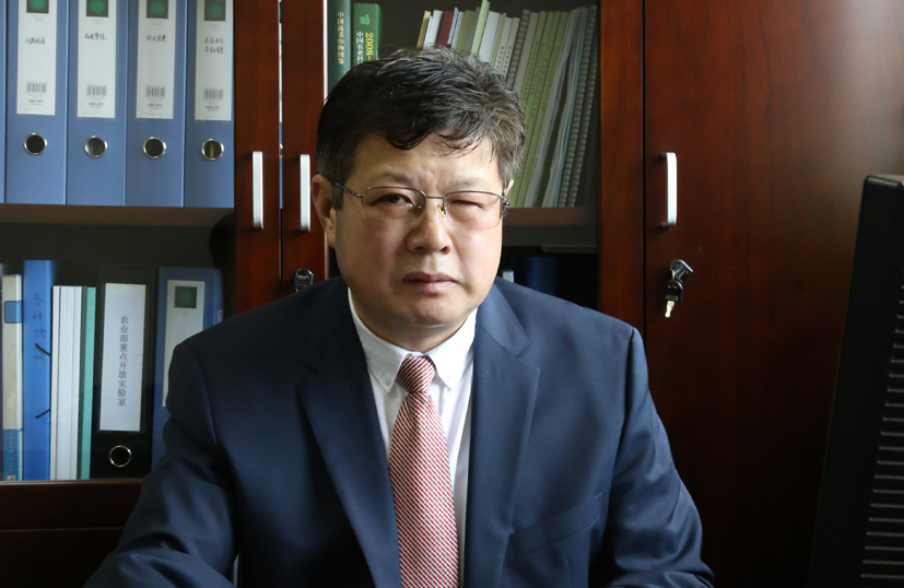 3张友军所长荣获色色视频
建院65 周年卓越奉献奖.jpg